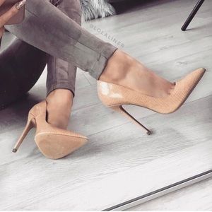 Lolashoutiqe nude pumps!
